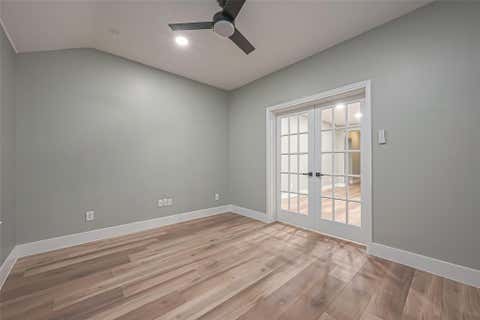 Tiny photo for 2 Garden Lodge Place, The Woodlands, TX 77382 (MLS # 68112831)