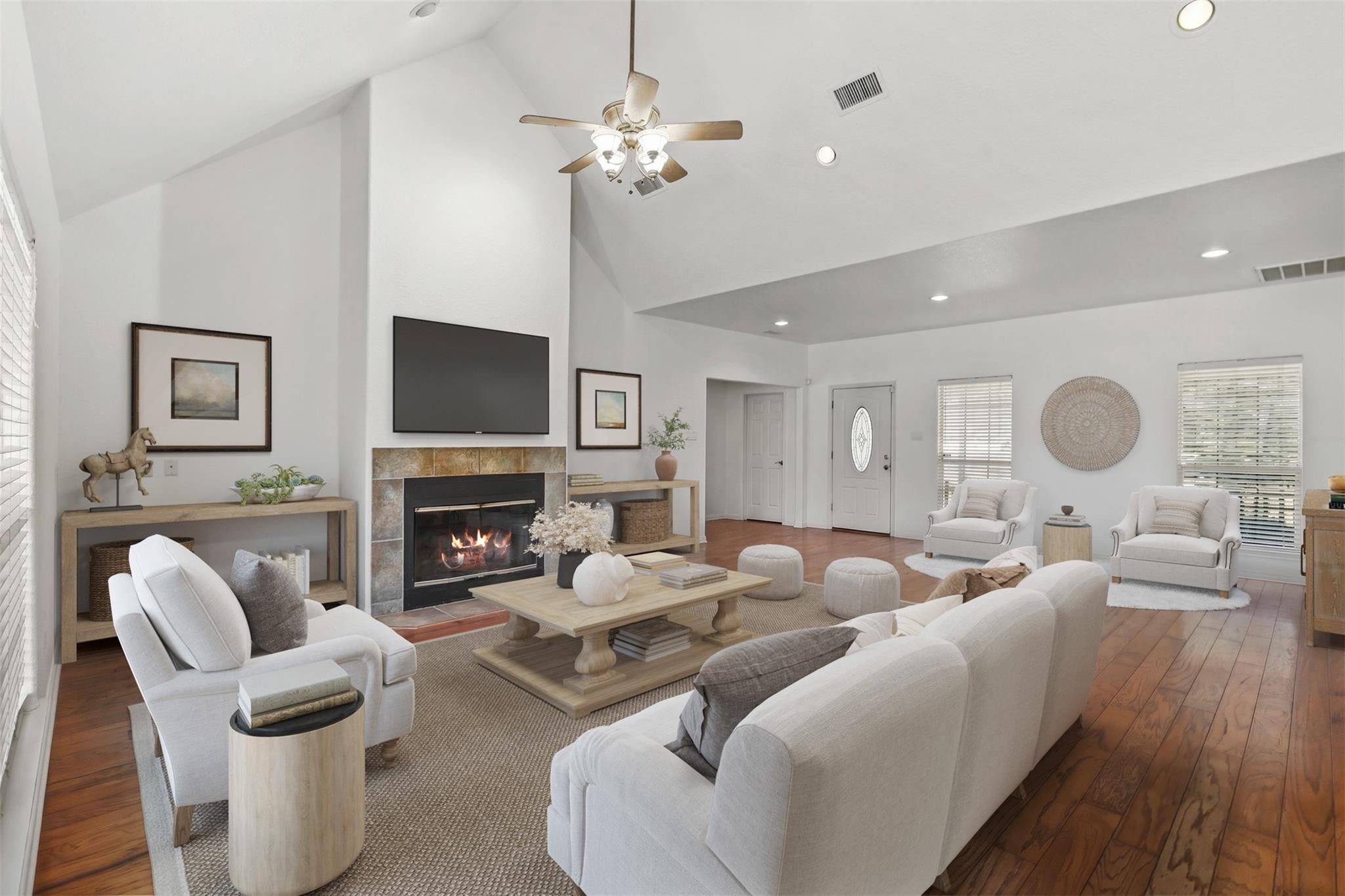 11692 Clark Lane