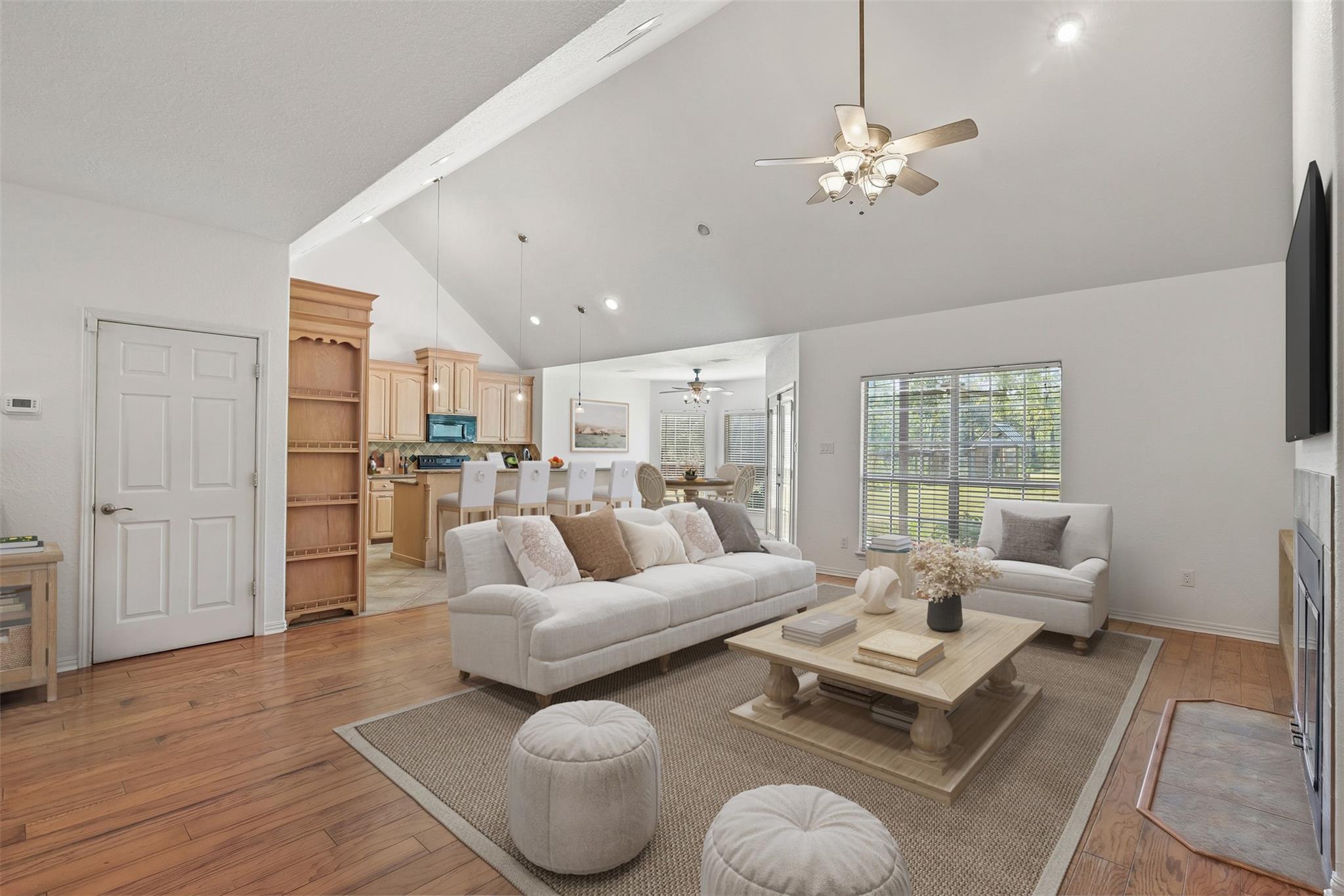 11692 Clark Lane