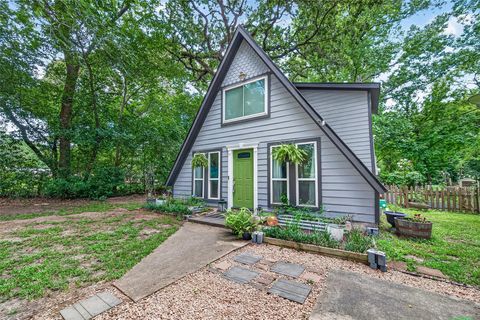 Photo of 27206 Springwood Drive, Magnolia, TX 77354 (MLS # 90165964)