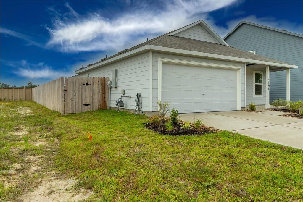 Photo of 25637 Rose Creek Drive, Cleveland, TX 77328 (MLS # 39762931)