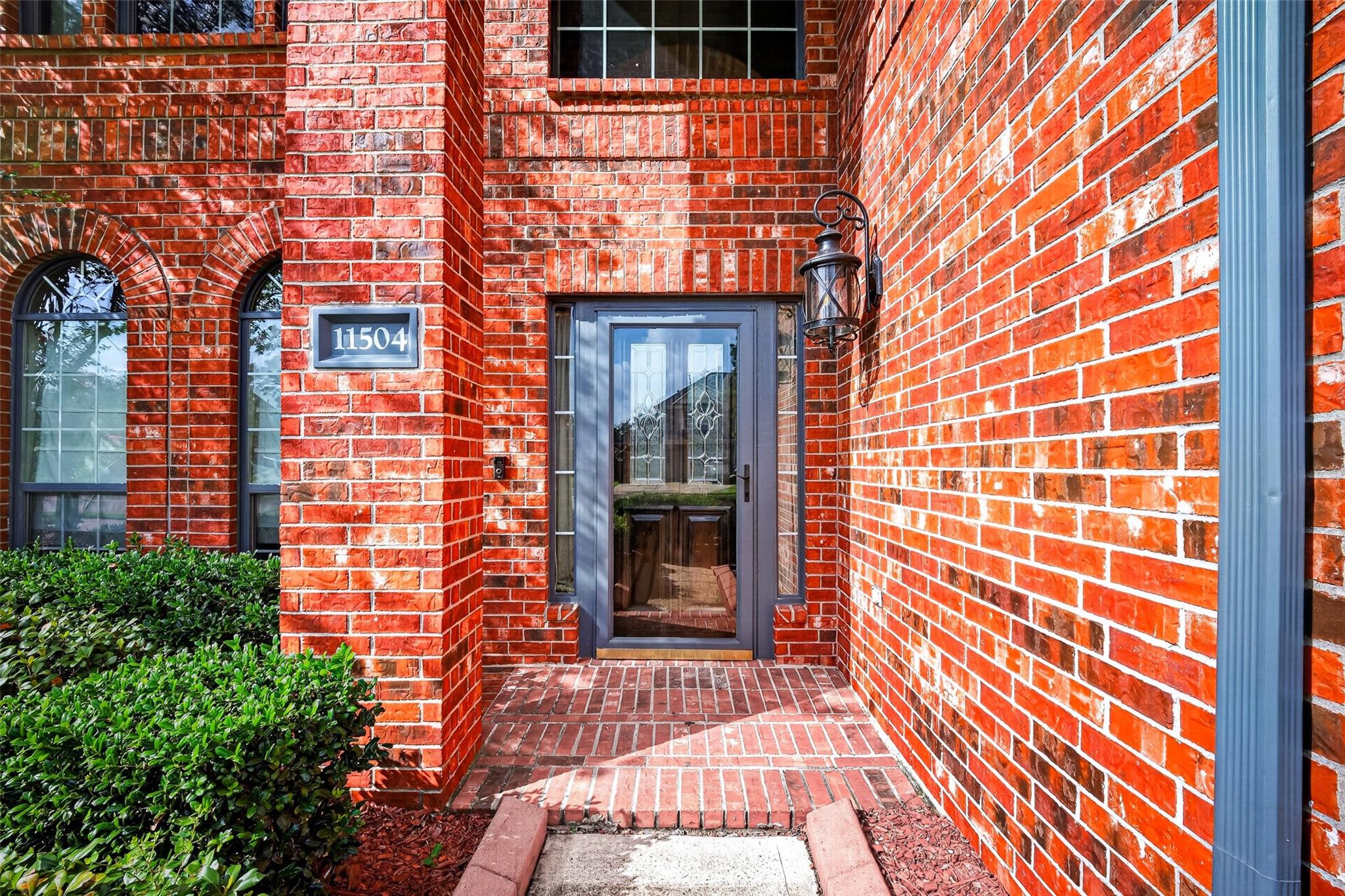 11504 Bay Crossing Drive