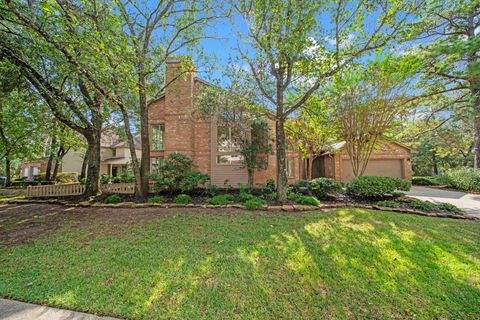 Photo of 45 N Lakeridge Circle, The Woodlands, TX 77381 (MLS # 54321687)