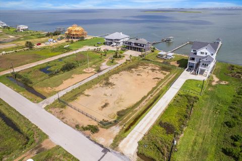 Photo of 11142 Sportsman Road, Galveston, TX 77554 (MLS # 18007794)