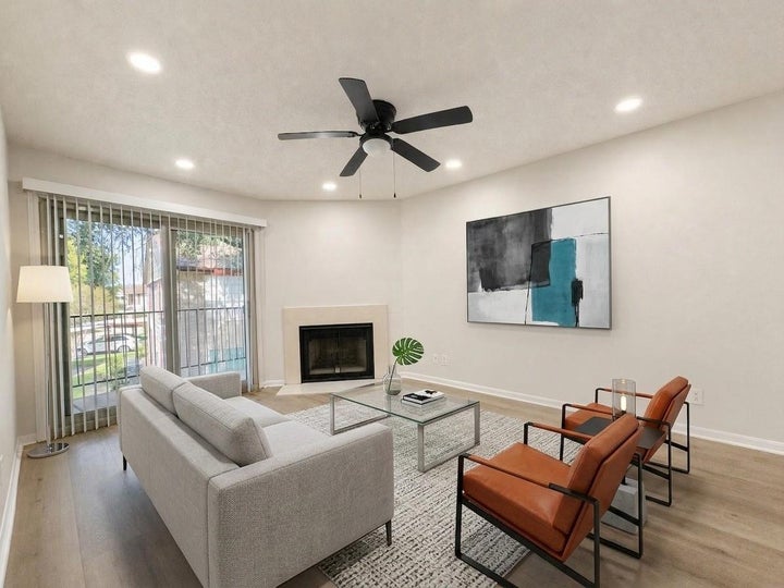 Photo 1 of 14 — 2120 El Paseo Street 2419, Houston, TX 77054