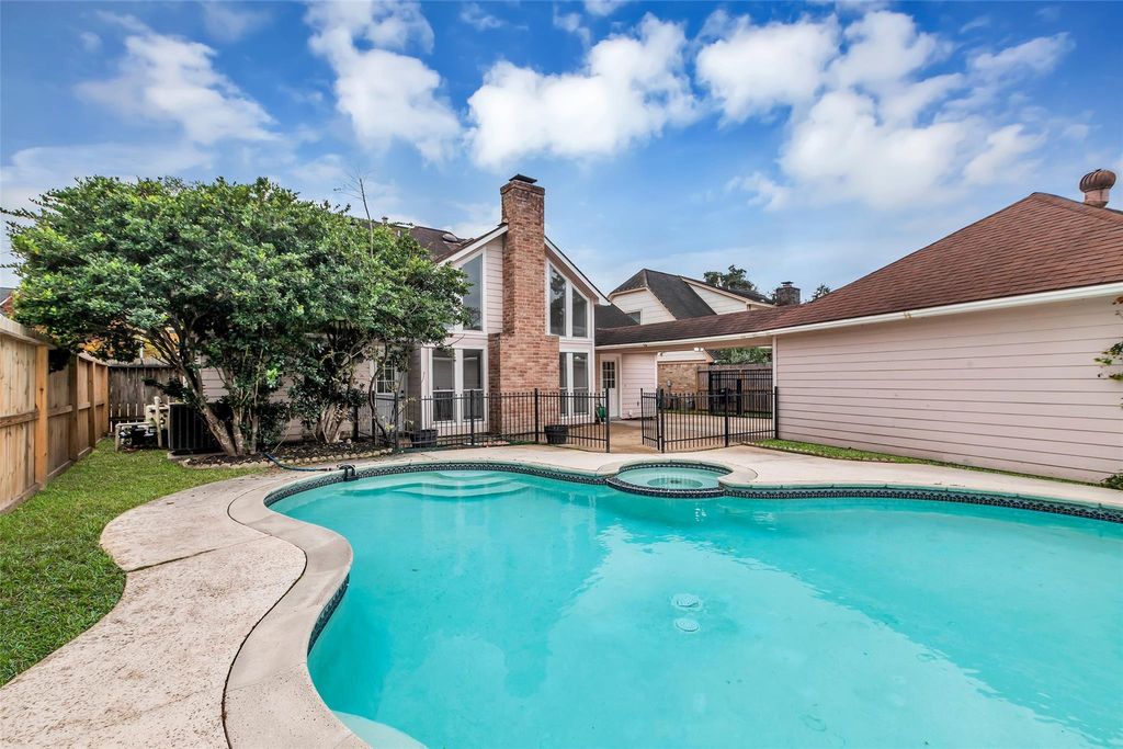 Photo of 20246 Pittsford Drive, Katy, TX 77450 (MLS # 26365677)