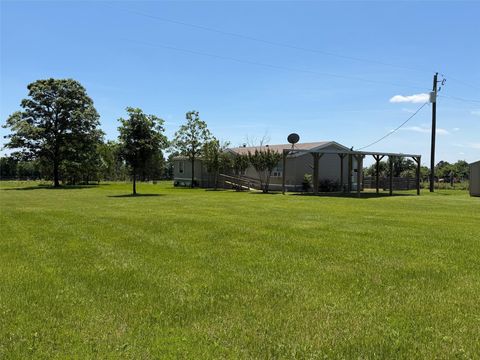 Photo of 521 County Road 3070, Crockett, TX 75835 (MLS # 79766924)