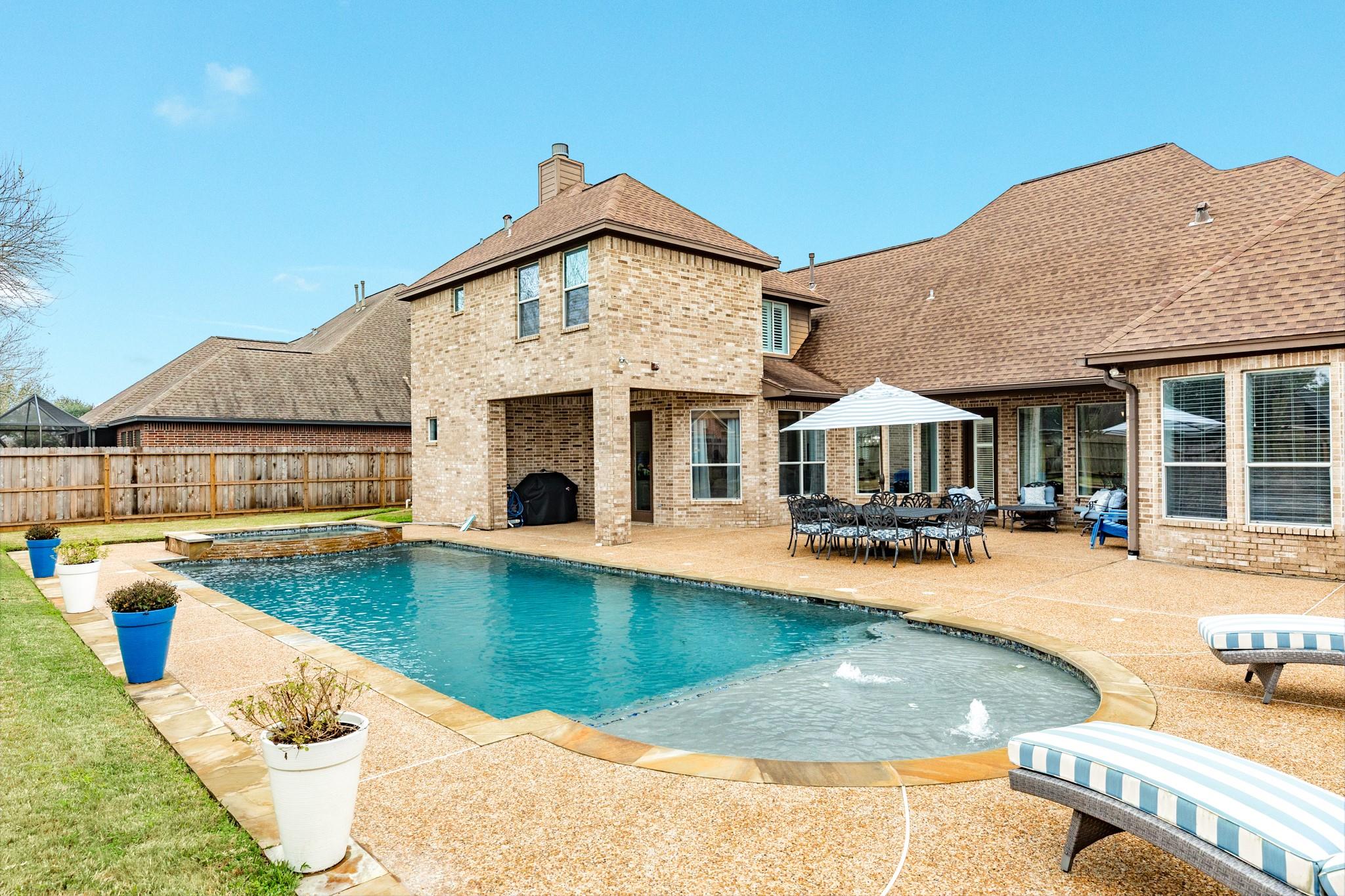 110 Spanish Oak Circle