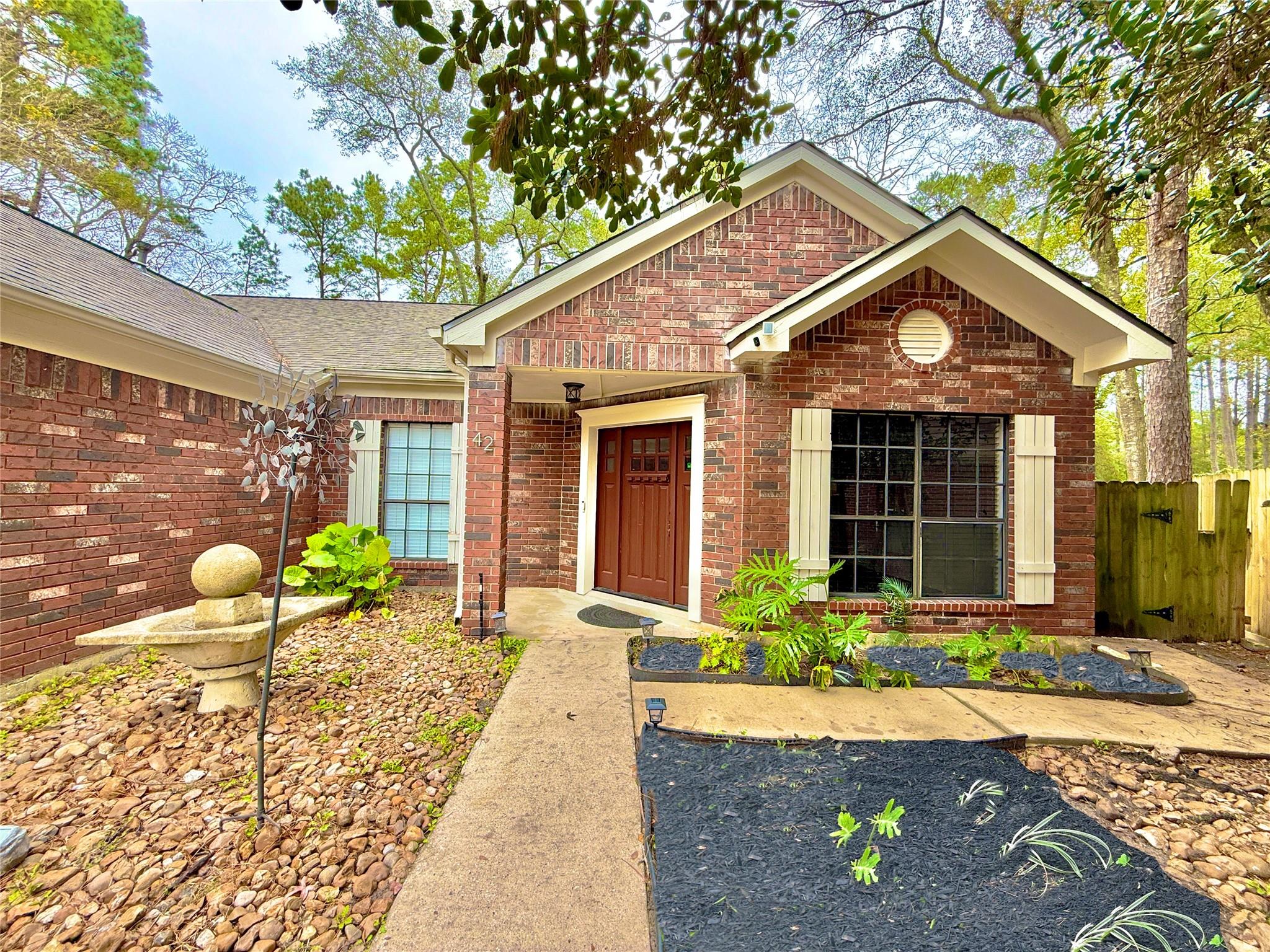 42 Village Knoll Place