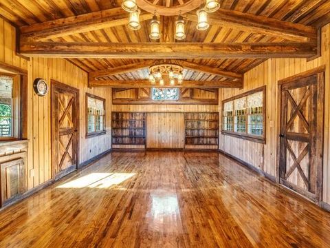 Photo of 8125 Fm 2114, Hubbard, TX 76648 (MLS # 52484958)