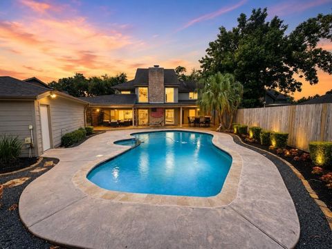 Photo of 14810 Bluffridge Circle, Houston, TX 77095 (MLS # 84309559)