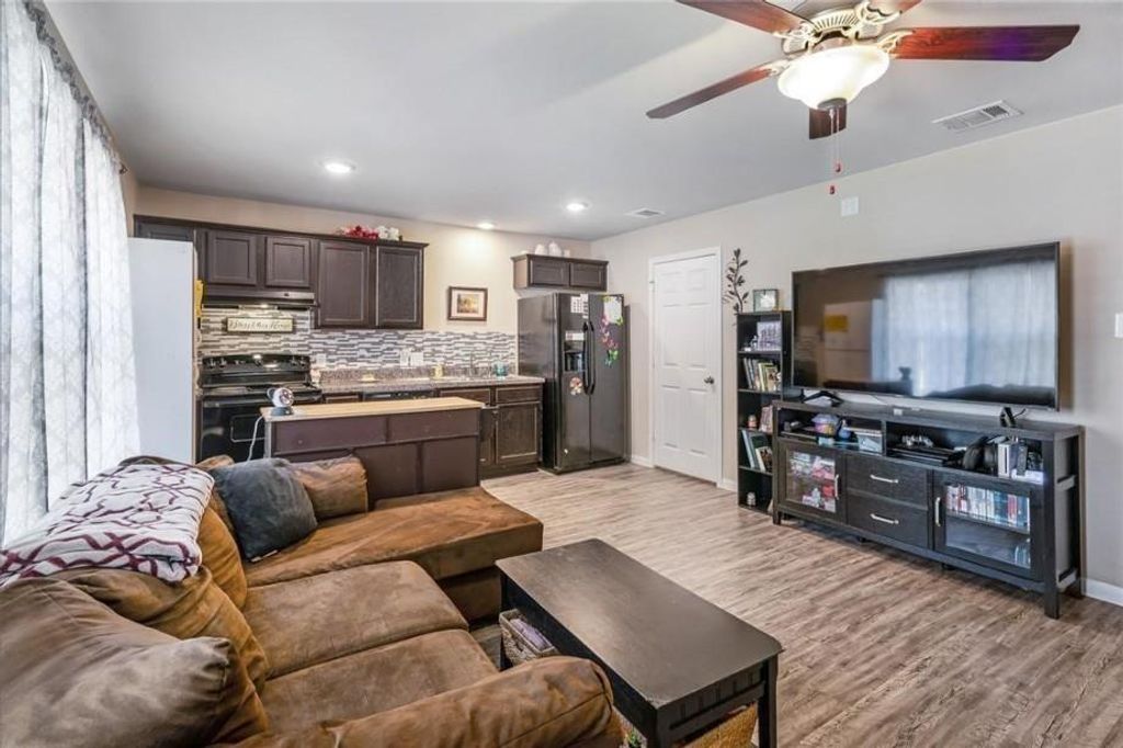 Photo of 16693 E Hammon, Montgomery, TX 77316 (MLS # 80267871)