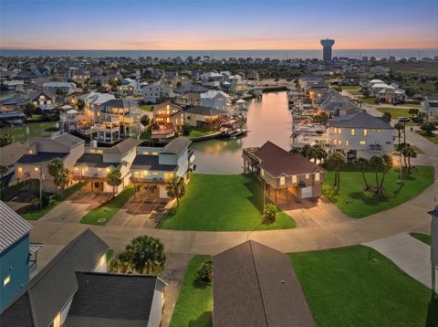 Photo of 0 Bay Vista, Galveston, TX 77554 (MLS # 35861525)