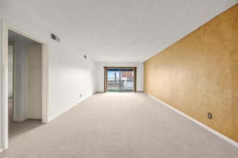Condo For Sale - 2700 Bellefontaine Street #B30<br/> Houston, TX 77025