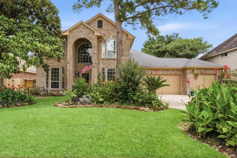 Homes For Sale - 17814 Split Creek Drive<br/> Spring, TX 77379