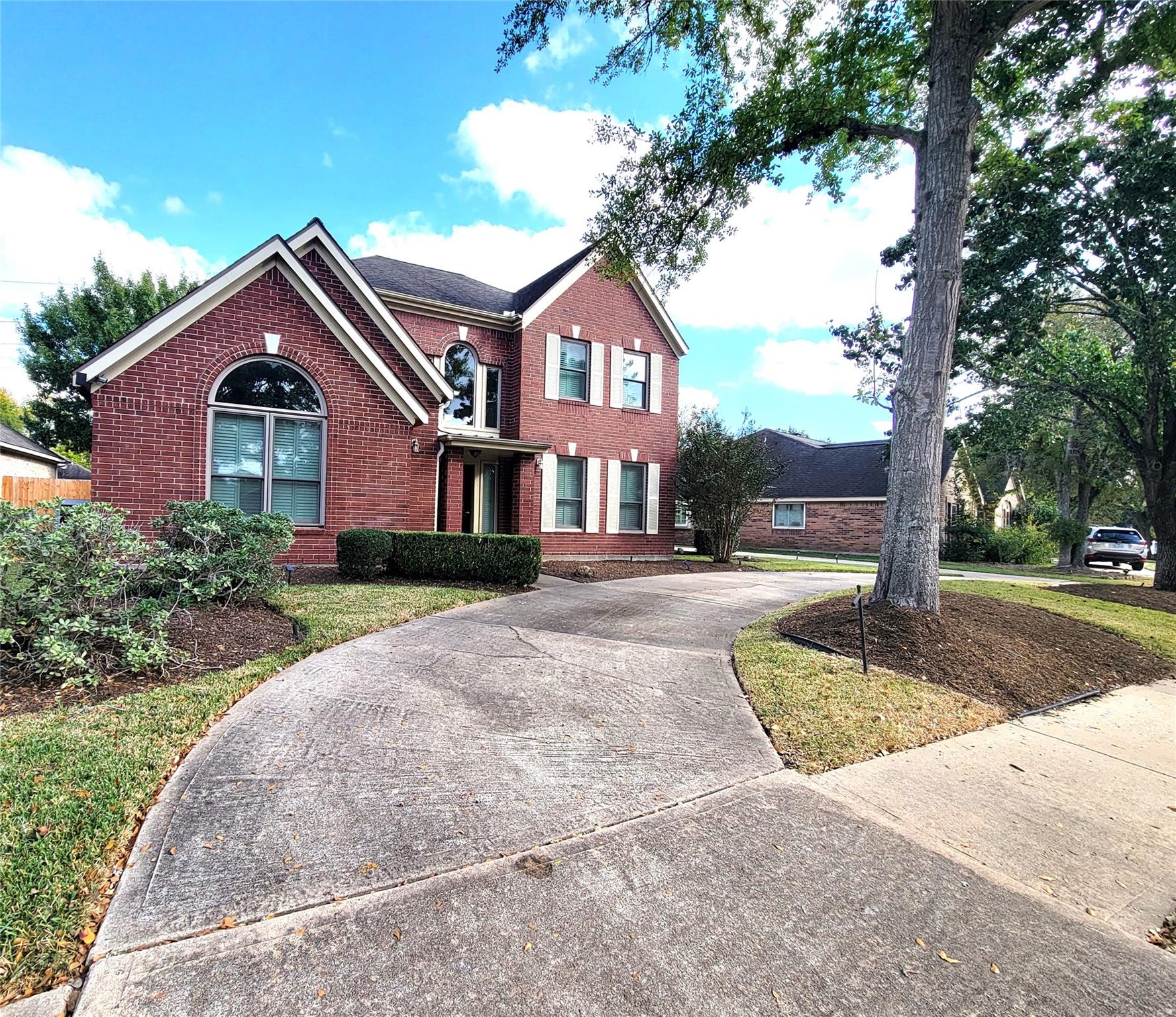 2214 Old South Drive