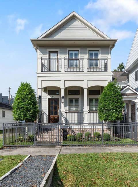 Photo of 813 Ashland Street, Houston, TX 77007 (MLS # 89059804)