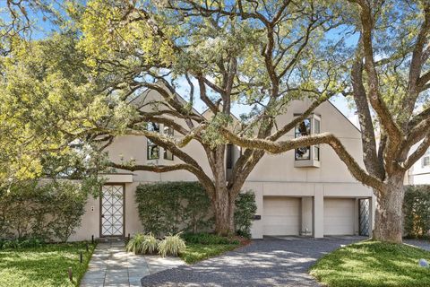 Photo of 4013 Ella Lee Lane, Houston, TX 77027 (MLS # 79181916)