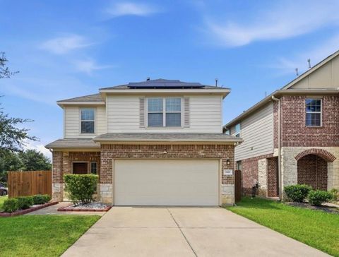 Photo of 3303 Crestford Cliff Lane, Houston, TX 77047 (MLS # 69179078)