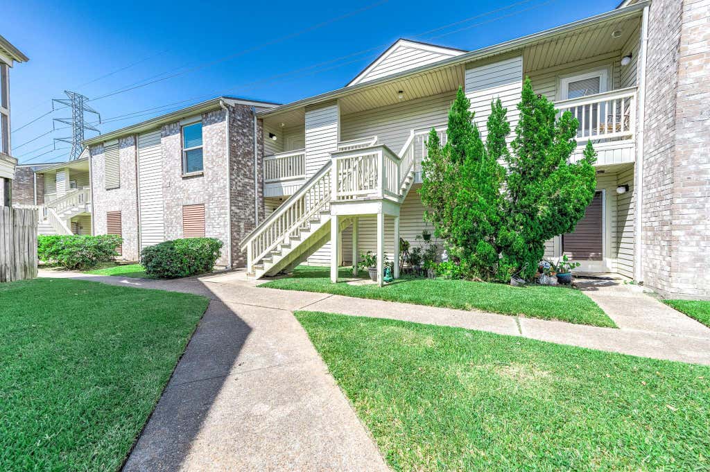 Photo of 7600 Emmett F Lowry Expressway #1006, Texas City, TX 77591 (MLS # 51993913)