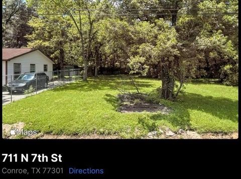 711 North 7th Street Conroe TX 77301