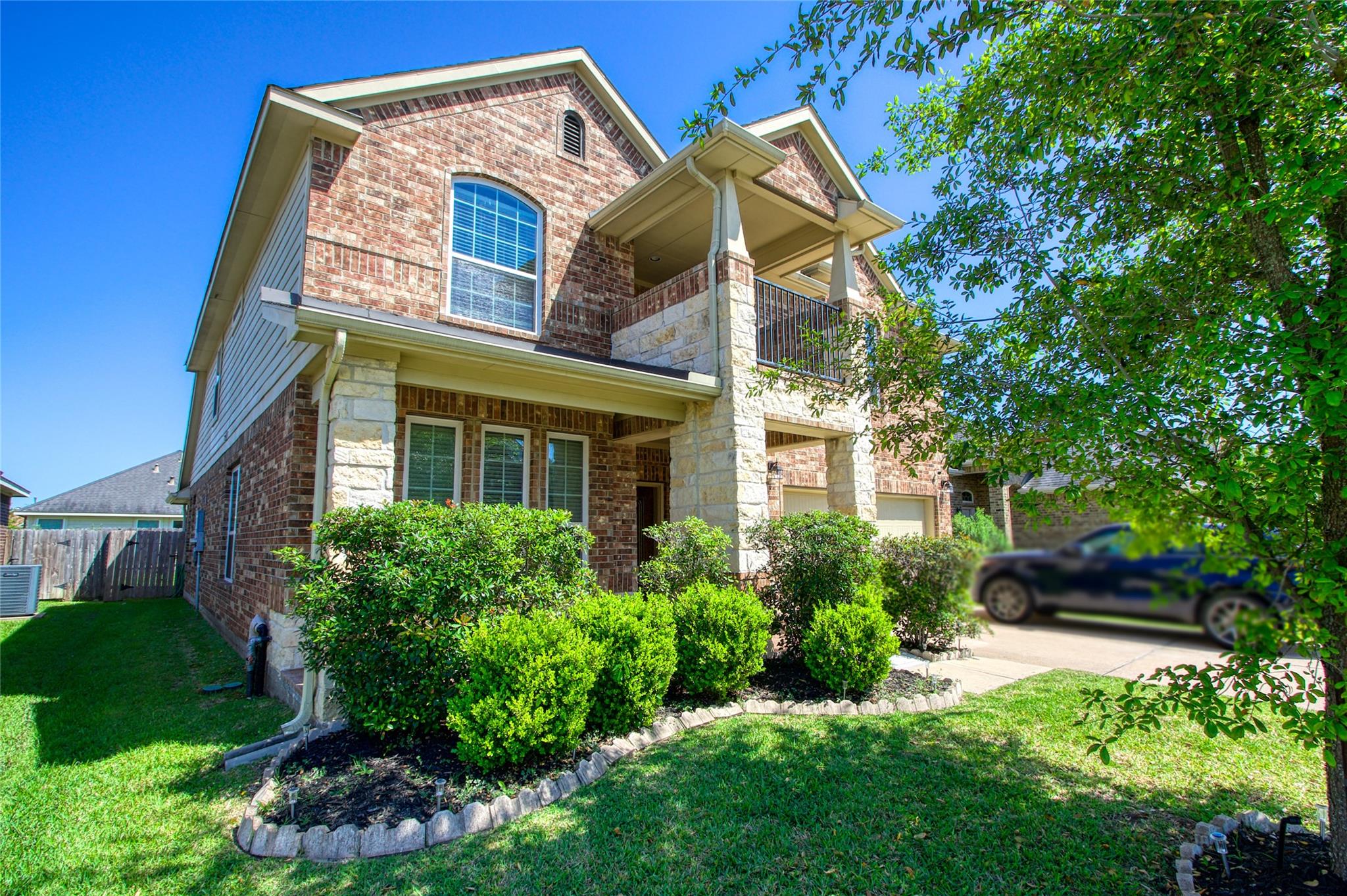 1242 S Maple Drive