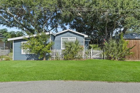 2614 59th Street Galveston TX 77551