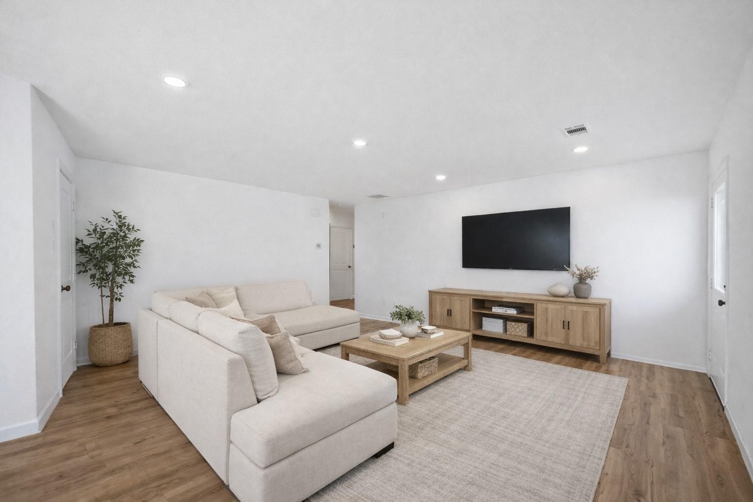 26726 Wilderye Cove Lane