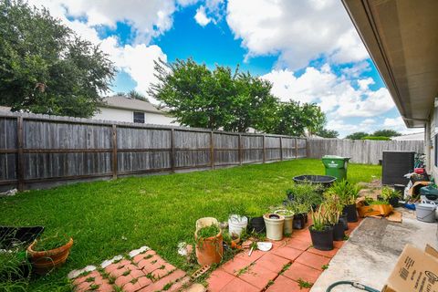 Tiny photo for 7926 Westington Lane, Houston, TX 77040 (MLS # 63400957)