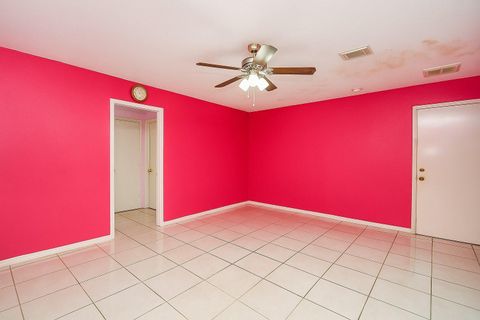 Tiny photo for 7926 Westington Lane, Houston, TX 77040 (MLS # 63400957)