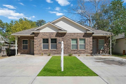 Photo of 5105 Southwind Street #A & B, Houston, TX 77033 (MLS # 95296824)
