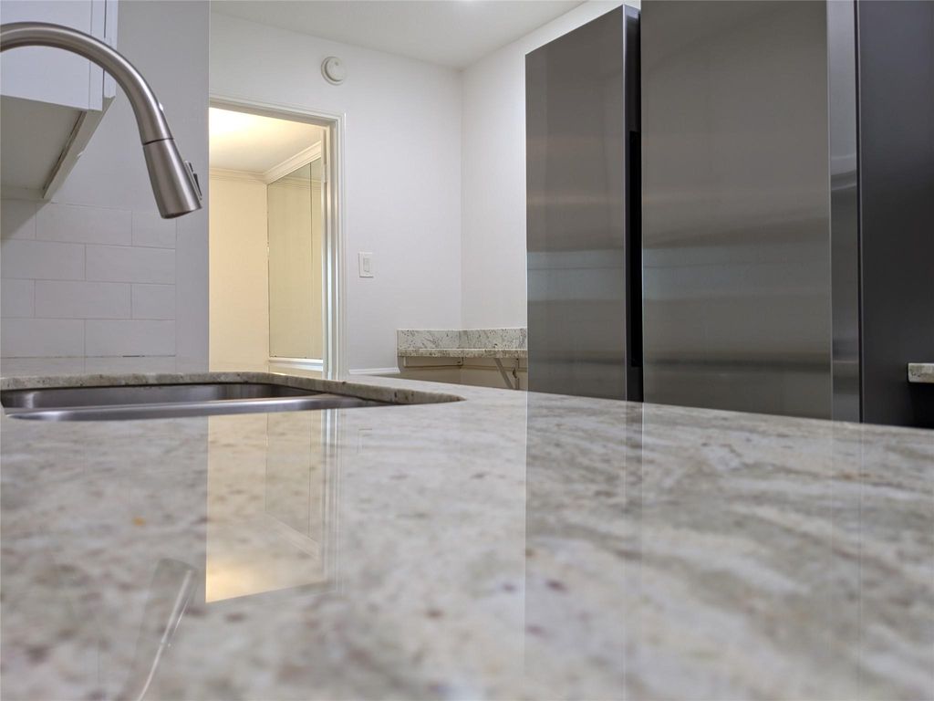 Photo of 351 N Post Oak Lane #803, Houston, TX 77024 (MLS # 45634816)