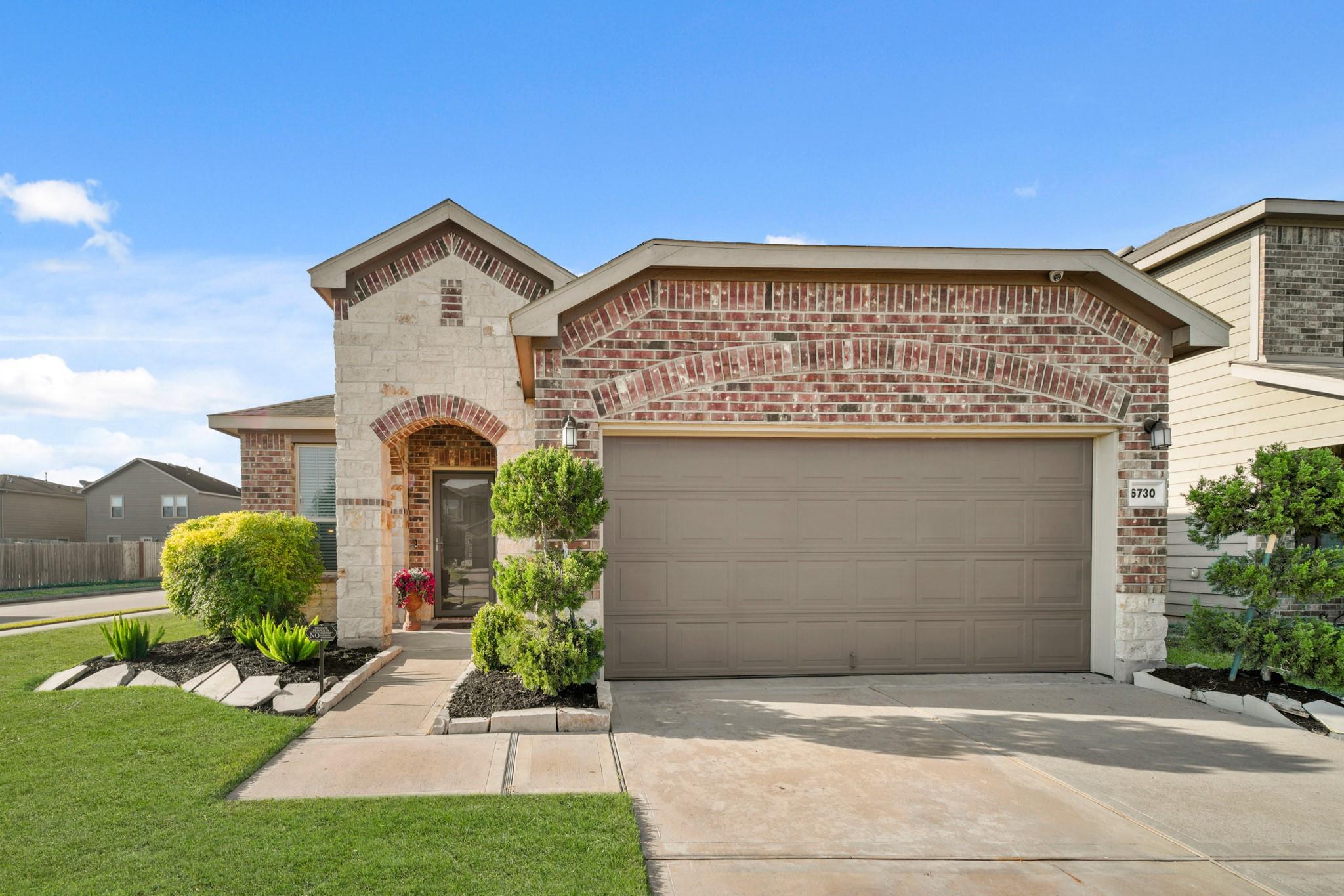 6730 Dayridge Lane