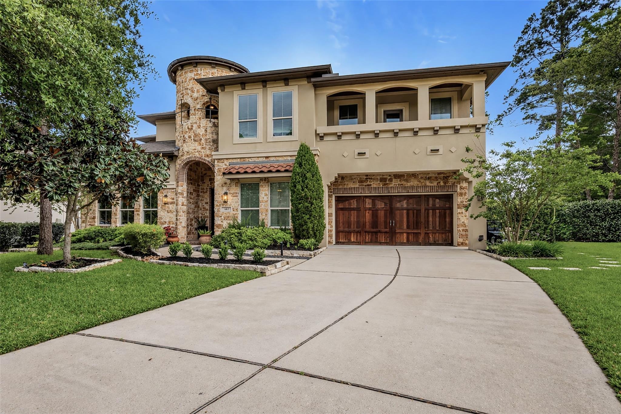 143 W Valera Ridge Place