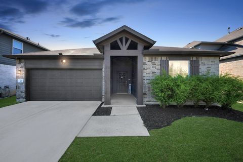 Photo of 427 Alaska Cedar Drive, Crosby, TX 77532 (MLS # 19171583)