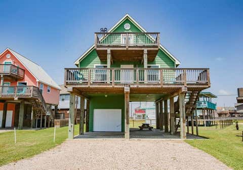 Photo of 118 Point Lafitte Court, Surfside Beach, TX 77541 (MLS # 58434076)