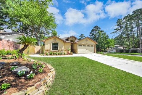 Photo of 1759 Hazelwood Street, Conroe, TX 77301 (MLS # 55666034)