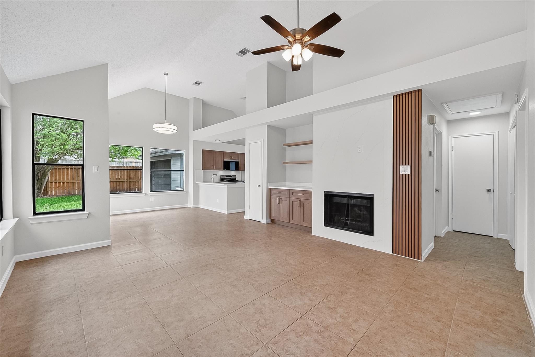 13825 Purplemartin Street