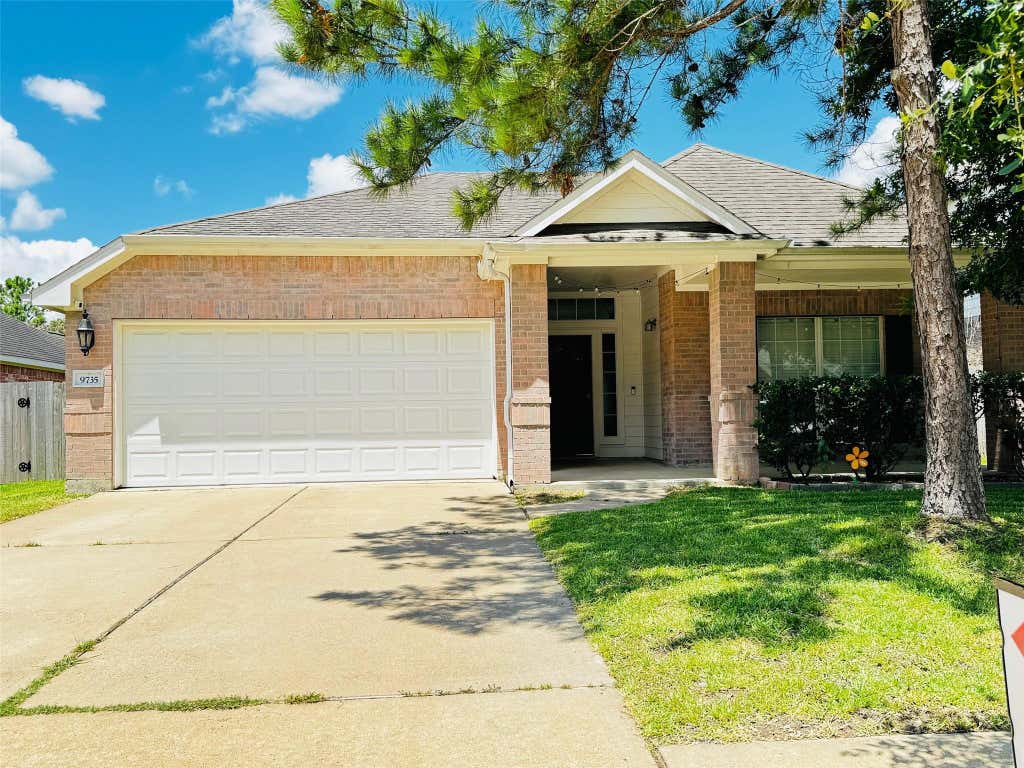 Photo of 9735 Beckwood Post Drive, Houston, TX 77095 (MLS # 81423104)