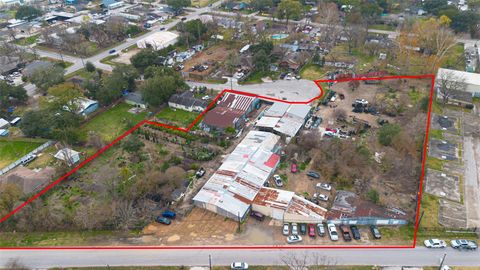 521 Blue Bell Road Houston TX 77037