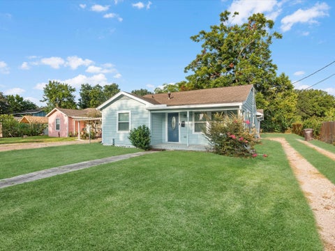 Photo of 114 Weldon Street, South Houston, TX 77587 (MLS # 17717259)