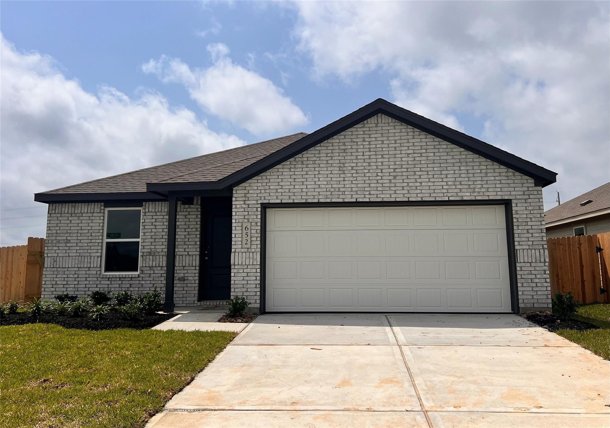 652 Burlina Road