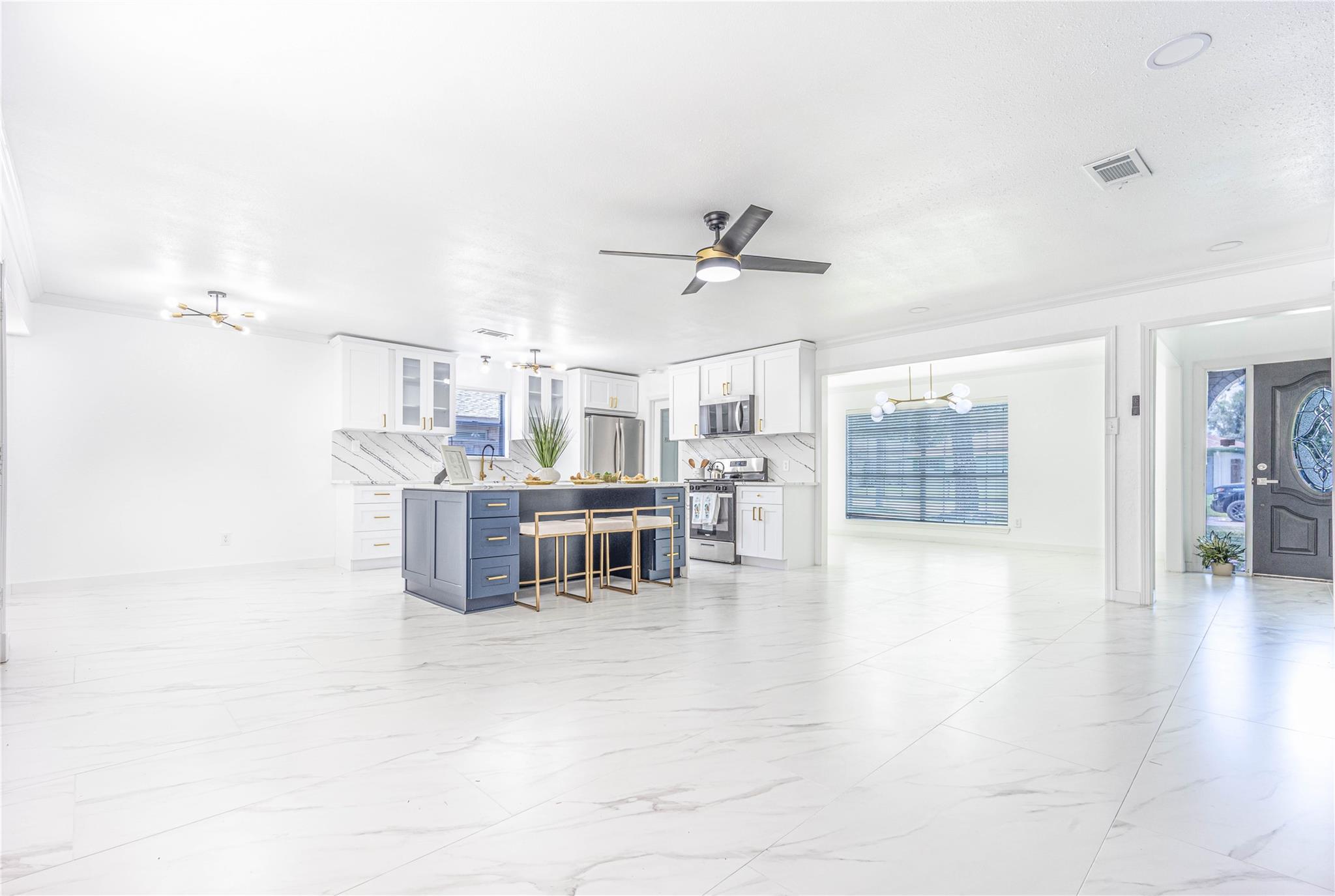 15802 Edenvale Street