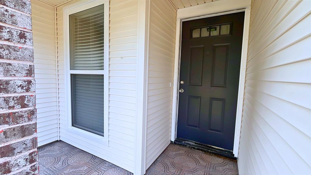 Photo of 13419 Greenway Drive, Sugar Land, TX 77498 (MLS # 19409965)