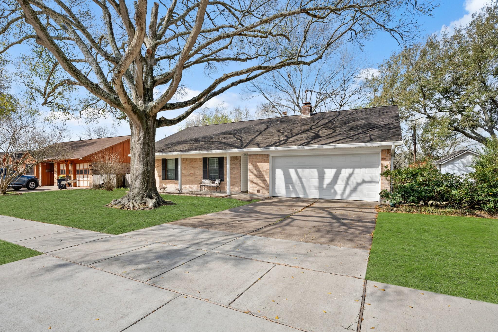 2104 Rose Road