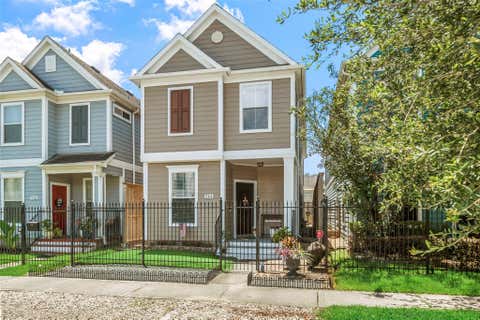 Photo of 544 W 27th Street, Houston, TX 77008 (MLS # 53605425)