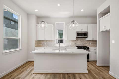 Photo of 1804 Elysian Street, Houston, TX 77026 (MLS # 33972320)