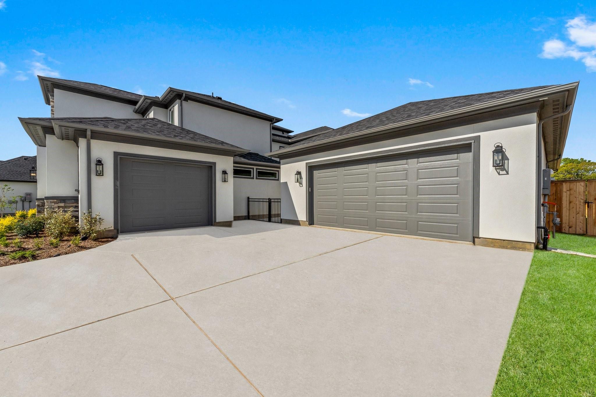 23315 Vista De Tres Lagos Drive