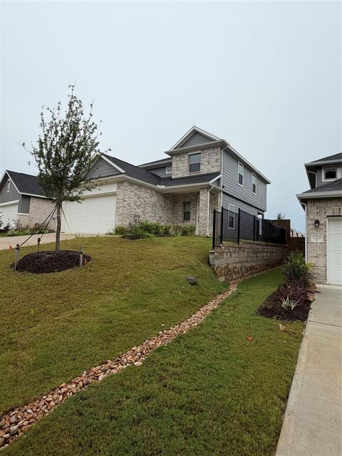 Homes For Rent - 12176 Ridge Top Drive<br/> Conroe, TX 77304