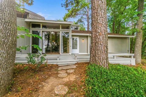 Photo of 23 April Village, Montgomery, TX 77356 (MLS # 96391921)
